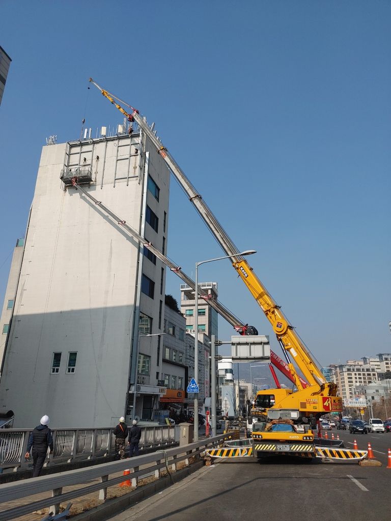 25톤크레인제원표